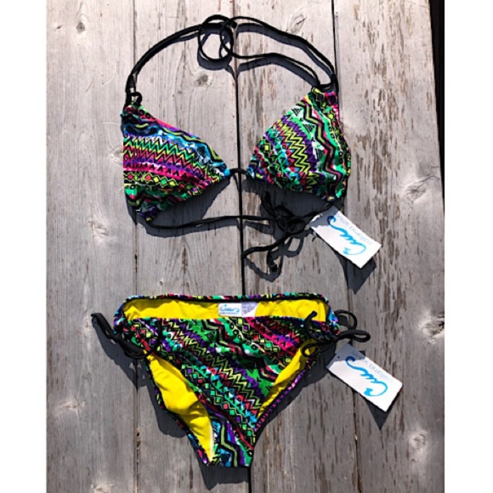 🌊 California Waves multi color bikini size L 🌊